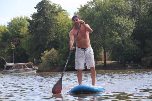 SUP · Remando de pie